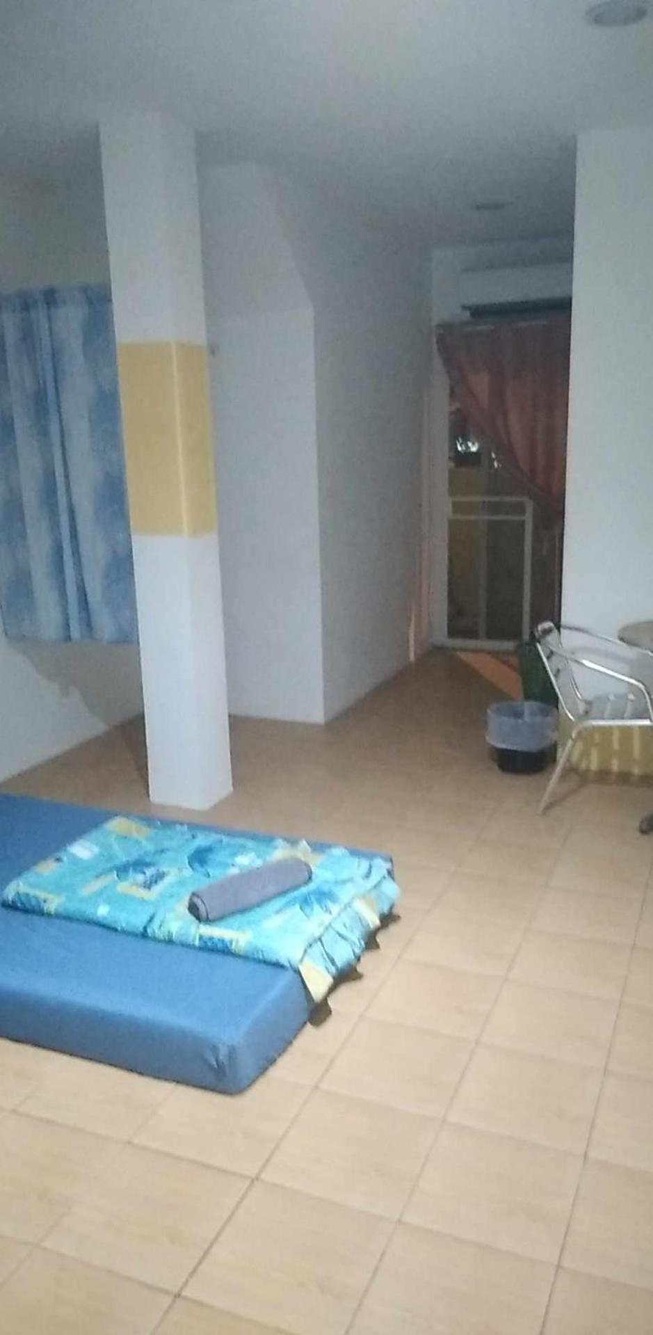 J&E Hotel Nong Prue Ngoại thất bức ảnh